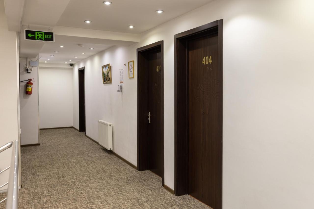 טביליסי Hotel Grand Palace מראה חיצוני תמונה